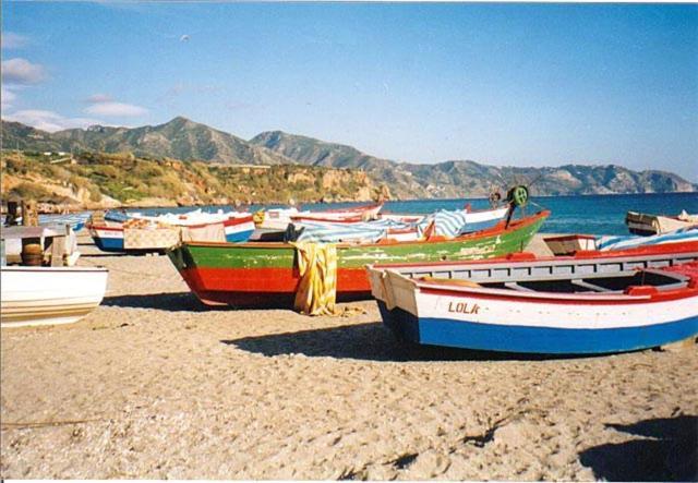 Nerja 1ª Linea De Playa De Burriana , Terraza Grande Al Mar Lägenhet Exteriör bild