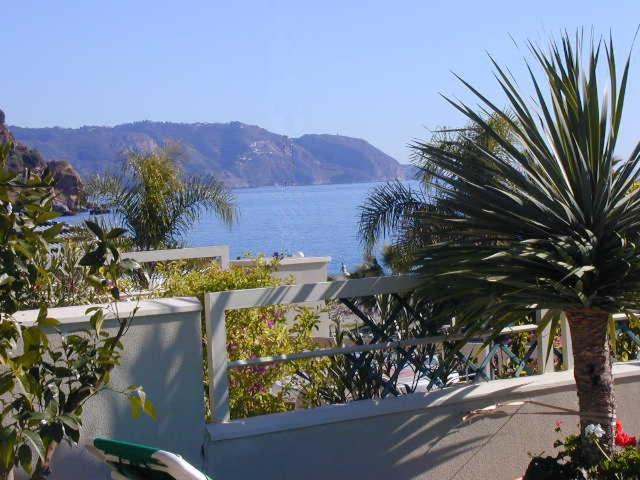 Nerja 1ª Linea De Playa De Burriana , Terraza Grande Al Mar Lägenhet Exteriör bild