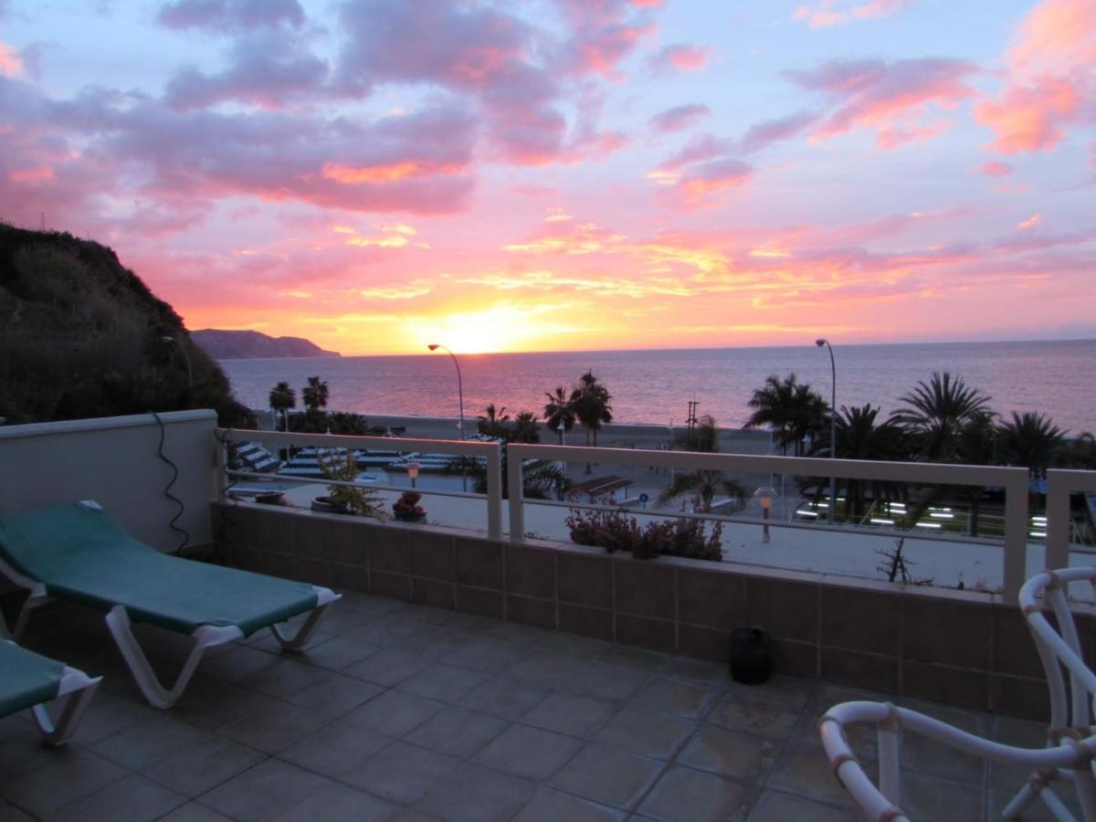 Nerja 1ª Linea De Playa De Burriana , Terraza Grande Al Mar Lägenhet Exteriör bild